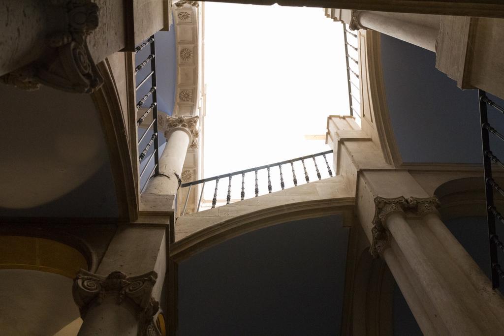 Palazzo Tasca Bed & Breakfast โนโต ภายนอก รูปภาพ